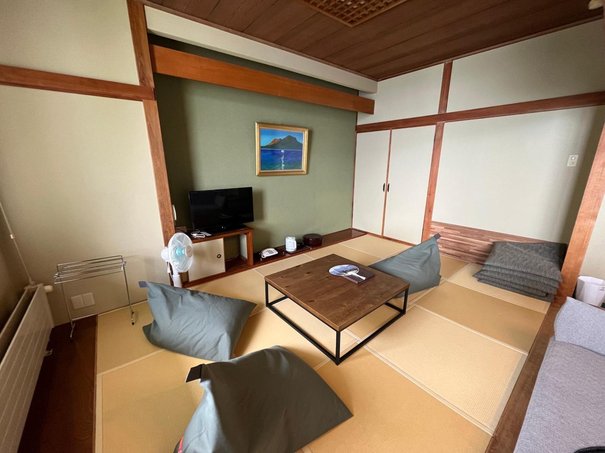 Marukoma Onsen Ryokan Chitose  Exterior photo
