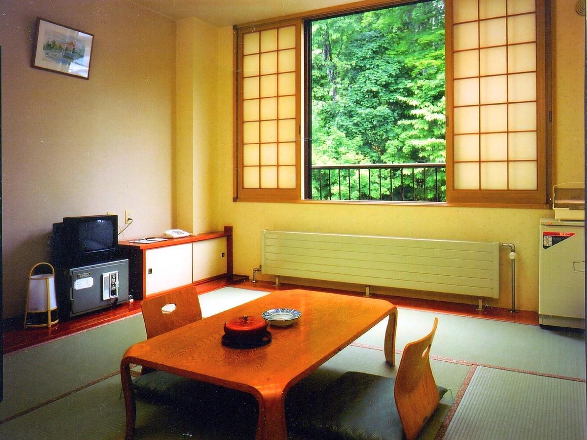 Marukoma Onsen Ryokan Chitose  Exterior photo